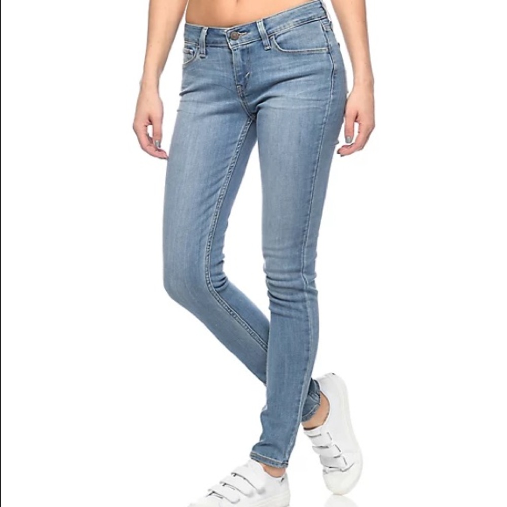 Levi’s 535 light wash super skinny only worn once